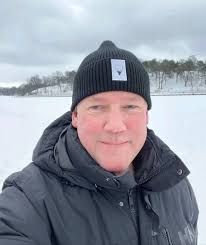 Pork Rib Soup with corn and mushrooms Ingredients: 500g pork ribs, cut into  pieces 1 ear of corn, cut into segments 6-8 dried shiitake mushrooms,  rehydrated 2-3 tomatoes, quartered 2 slices ginger