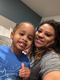 Chantel Davidson's Instagram, Twitter & Facebook