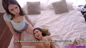 Irmão Comendo a Irmã e a Amiga - Menage Legendado