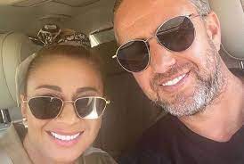 Laurențiu reghecampf ретвитнул(а) sarah dumitrescu. Pro Tv LaurenÈ›iu Reghecampf Nu Vrea SÄƒ Mai VorbeascÄƒ Despre DivorÈ› Ce A Rugat O Pe Anamaria Prodan