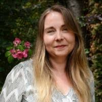 30+ "Sara Hedges" profiles