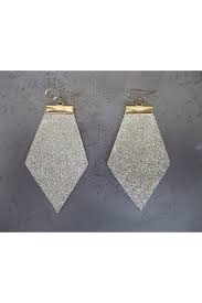 I'm constantly looking for new combinations, trends and good quality jewelry. Daly Bird Evy Gold Show Pony Boutique