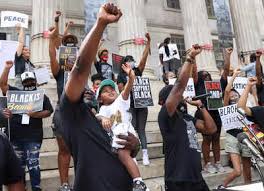 Floyd's family took to the streets of minneapolis on sunday and marched with hundreds of people in george floyd should not go down in history as someone with a knee on his neck, but as someone. Smpz1rnm5t0 Jm