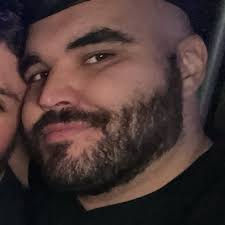 A new law in England now bans restaurants from offering free bottomless  refills of full-sugar soft drinks. Chains like Nando's now have signs  stating that customers can have one glass of Coca-Cola