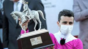 Kendisi ve yavruları gazi koşusu kazanan atlar; 6 Kez Ust Uste Gazi Kosusu Nu Kazanan Ahmet Celik Atam In Kupasini Kazanmanin Onuru Cok Baska