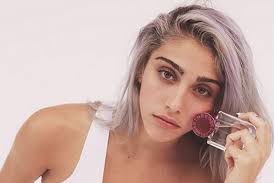 Madonna's Daughter, Lourdes Leon, Makes Her Modelling Debut For Stella  McCartney