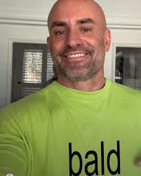 Tom Ward (@tomwardofficial) • Instagram photos and videos