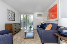 1 Bedroom Apartments Under 600 Near Me 1 Bedroom Apartments Under 600 Near Me 1bedroomapartm In 2020 One Bedroom Apartment 1 Bedroom Apartment Bedroom Apartment