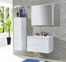 Badezimmer Von Novel Zum Frisieren Rasieren Zahneputzen Und Co Badezimmer Badezimmerausstattung Baden