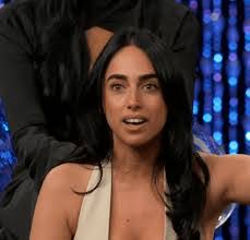 Aly Greer's Instagram, Twitter & Facebook