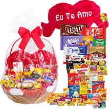 Embalagem para chocolate mais diferenciada pode fazer de um simples chocolate uma bela opção de presente. Cesta De Chocolate Cafe Da Manha