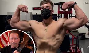 About press copyright contact us creators advertise developers terms privacy policy & safety how youtube works test new features press copyright contact us creators. Arnold Schwarzenegger S Son Joseph Baena Shows Off Progress He S Making In The Gym Daily Mail Online