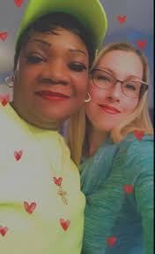 Carrie Nutter's Instagram, Twitter & Facebook