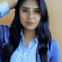 Evelyn Fabian's Instagram, Twitter & Facebook