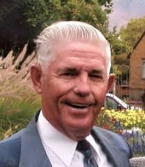 Shelly Reber's Instagram, Twitter & Facebook