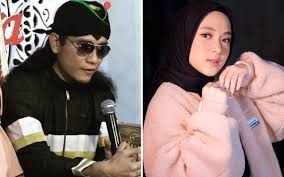 Jangan pernah menghina pendosa, seolah kita tak pernah berbuat dosa. Gus Miftah Bongkar Fakta Mengejutkan Soal Video Ceramah Pendosa Dihiasi Foto Nissa Sabyan