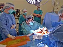 Nadina turturică se află la terapie intrnsivă după operația pe cord suferită ieri, la sibiu, românia. PremierÄƒ MedicalÄƒ Copil De 12 Ani Operat Pe Cord Deschis Printr O Incizie De 4 Cm IntervenÅ£ie FÄƒcutÄƒ La Brasov De Fostul Ministru Al SÄƒnÄƒtÄƒÅ£ii Victor Costache Buna Ziua Brasov