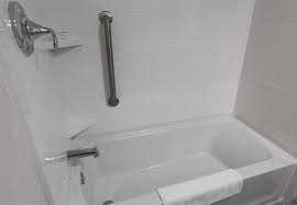 All bathtub surround kits imitate the look of tile but without the painstaking maintenance and transfer: Supplier Of Hotel Apartment Tubs Showers And Surrounds