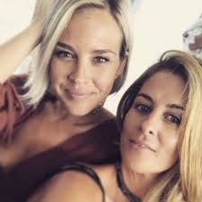 Simmy and Ness Hair & Make Up Style Educators