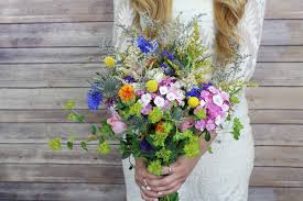 You can choose your pack based on a basic color scheme or theme and know that you'll get perfectly matched flowers that are ready to be assembled for the most fabulous floral arrangements and wedding wildflower bouquets you can imagine. How To Make A Wildflower Bouquet