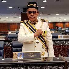 Ia adalah seorang menteri dalam kabinet federal najib tun razak dan anggota parlemen malaysia untuk kursi arau, mewakili umno. Dato Seri Shahidan Kassim Home Facebook