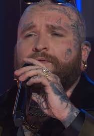 Kelly Clarkson and Teddy Swims Perform 'She Loves the Rain'