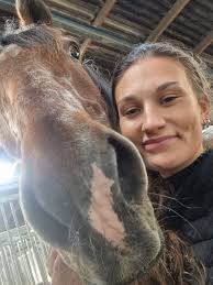 Hi is there a petsitter in sint niklaas please ? Thank you