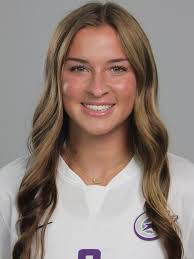 Taylor Duff's Instagram, Twitter & Facebook