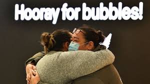 A potential australia and new zealand travel bubble may end up being a model for the rest of the world, roberts and westaway say. Is The Australia Nz Travel Bubble The Way Ahead Bbc News