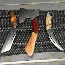 Pin Auf Swords Knives Axes And Various Sharp Things