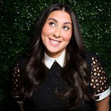 Amazon.com: Girl With No Job: The Crazy Beautiful Life of an Instagram  Thirst Monster eBook : Oshry, Claudia: Kindle Store