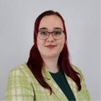 Nadia Hale's Instagram, Twitter & Facebook