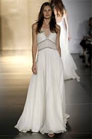 The Best Wedding Dresses For Apple Shaped Brides Preowned Wedding Dresses Dresses Dresses For Apple Shape Best Wedding Dresses