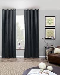 Les Rideaux Occultants Les Plus Belles Variantes En Photos Rideaux Noirs Deco Rideaux Salon Rideaux Salon
