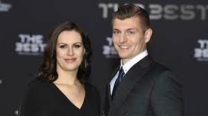 Публикация от toni kroos (@toni.kr8s) 31 дек 2019 в 5:43 pst. Real Madrid Gegen Atletico Madrid Battle Der Spielerfrauen Sportbuzzer De