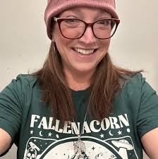 I HAVE BEEN WAITING SO LONG FOR A BEAUTIFUL, COMMUNITY-CENTERED INDEPENDENT  BOOKSTORE TO OPEN IN WILLIAMSBURG, VIRGINIA, AND IT'S FINALLY HERE!!!  Welcome, The Fallen Acorn Bookshop! Take note Finlay fans, you can