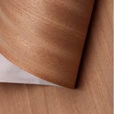 Du Placage Bois Naturel Une Souplesse A Toute Epreuve Une Utilisation Facile Realisez Vos Decoupes Au Cutter Et Collez Avec En 2020 Bois Acajou Placage Bois Acajou