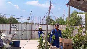 Aksi puluhan karyawan perusahaan pt karya raras dimensi. Hampir Tiga Pekan Kerja Tak Dibayar Buruh Galangan Kapal Pt Faras Tanjunguncang Mogok Kerja Tribun Batam