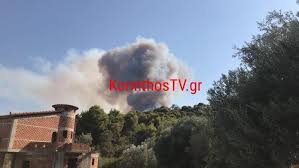 Ζημιές σε τουλάχιστον τρεις κατοικίες προκάλεσε, σύμφωνα με την πυροσβεστική, η φωτιά η οποία βρίσκεται σε εξέλιξη στην περιοχή σχίνο λουτρακίου, ενώ υπάρχει ετοιμότητα προκειμένου, αν χρειαστεί, να γίνει προληπτική. Korin8os Megalh Kai Ane3elegkth Fwtia Ekkenwnontai Spitia Aftodioikisi Gr