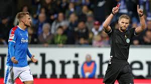 Tolle kombination im mittelfeld zwischen johannes van. Kiel Against Bochum Video Referee Ensures Curious Penalty In Bundesliga History