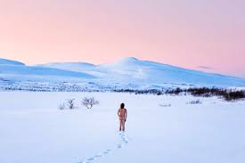 Nudist snow