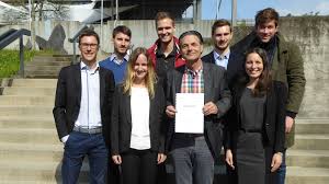 Students at st.gallen are okay i guess. Universitat St Gallen Wissen Studierende Der Hsg Unterstutzen Stiftung Suchthilfe St Gallen Bei Strategieent Studieren Strategieentwicklung Studenten Leben