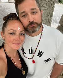 Kelly Kent's Instagram, Twitter & Facebook