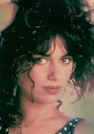 Susanna Hoffs of Love ✓