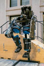 Ein exoskelett (aus dem griechischen έξω, exo „außen und σκελετός, skeletós „skelett) ist das außenskelett , dass stützt und schützt den körper ein tieres, im gegensatz zum innenskelett. Exoskelett Prototypenbau Mit 3d Druck Change3d Gmbh