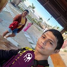 🚨 INSIDENTE SA GITNA NG DAAN! 🚨 Isang lalaki ang inatake habang sakay ng  traysikel sa may Jollibee Circum malapit sa Sogo, kahabaan ng Maharlika  Highway sa Cabanatuan City. 🙏 📍 Agad