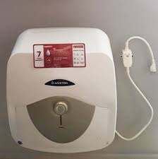 Ariston sendiri merupakan perusahaan yang telah memproduksi pemanas air sejak tahun 1960 dan kualitasnya telah dikenal dunia. Ariston Water Heater Pemanas Air Listrik Yang Aman Untuk Bayi