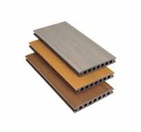 Usine de terrasses en composite bois-plastique (WPC) en ...
