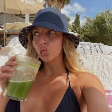 Mikayla Hunt, Author at Poosh