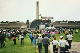 Check spelling or type a new query. Der Himmel Uber Pink Floyd 21 8 1994 Berlin Maifeld Pulse Spirit